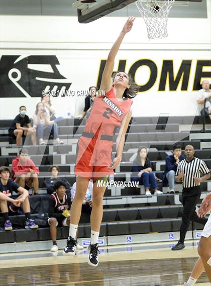 Thumbnail 1 in Mission Viejo vs. Woodbridge (Feast Week Tournament) photogallery.