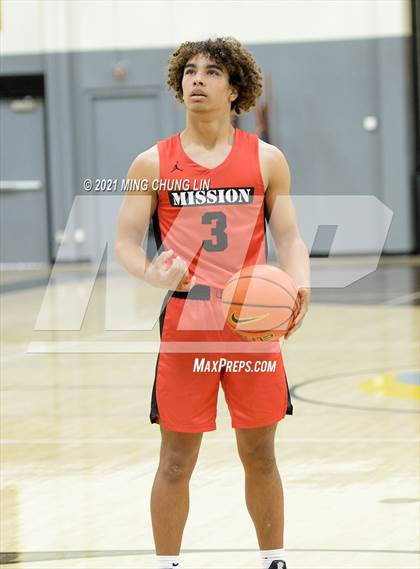 Thumbnail 1 in Mission Viejo vs. Woodbridge (Feast Week Tournament) photogallery.