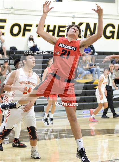 Thumbnail 2 in Mission Viejo vs. Woodbridge (Feast Week Tournament) photogallery.