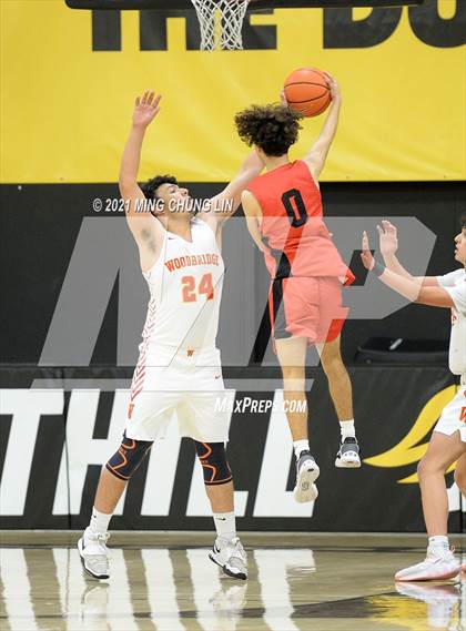 Thumbnail 2 in Mission Viejo vs. Woodbridge (Feast Week Tournament) photogallery.