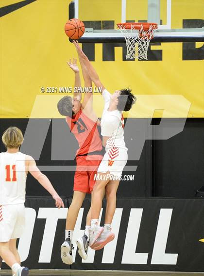 Thumbnail 2 in Mission Viejo vs. Woodbridge (Feast Week Tournament) photogallery.
