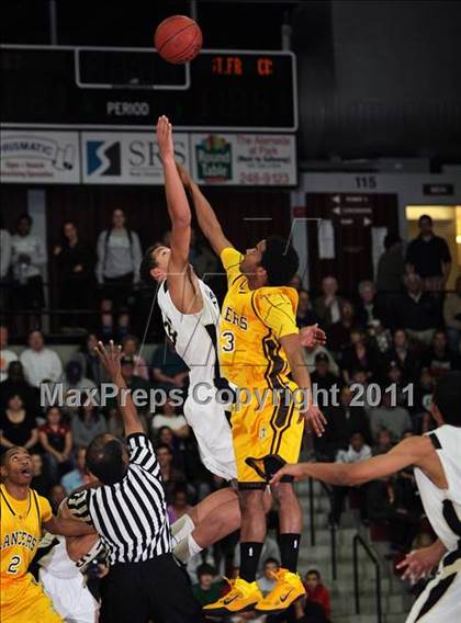 Thumbnail 1 in St. Francis vs. Archbishop Mitty (CIF CCS D2 Final) photogallery.