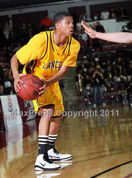 Thumbnail 3 in St. Francis vs. Archbishop Mitty (CIF CCS D2 Final) photogallery.
