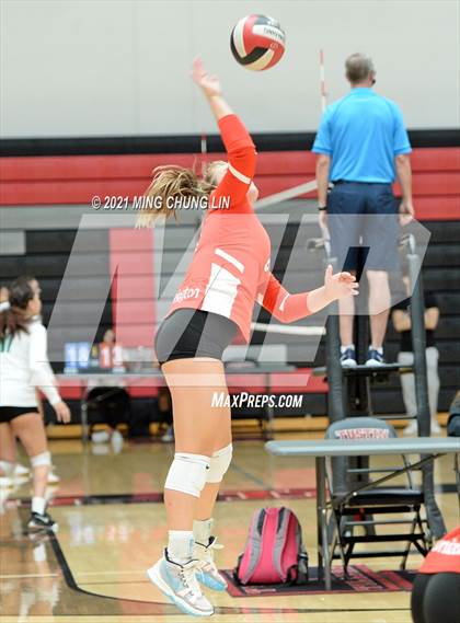 Thumbnail 1 in Villa Park vs. Fullerton (Tustin Tournament) photogallery.