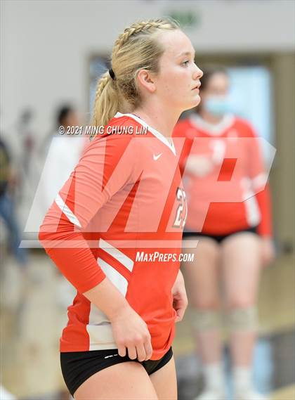 Thumbnail 3 in Villa Park vs. Fullerton (Tustin Tournament) photogallery.