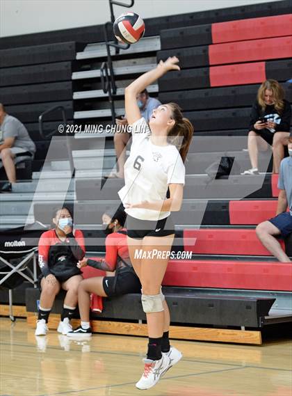 Thumbnail 3 in Villa Park vs. Fullerton (Tustin Tournament) photogallery.