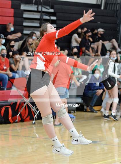 Thumbnail 2 in Villa Park vs. Fullerton (Tustin Tournament) photogallery.