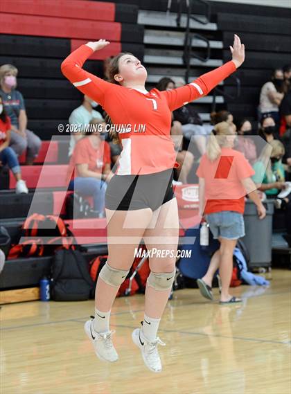 Thumbnail 3 in Villa Park vs. Fullerton (Tustin Tournament) photogallery.