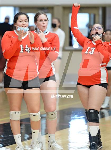 Thumbnail 2 in Villa Park vs. Fullerton (Tustin Tournament) photogallery.