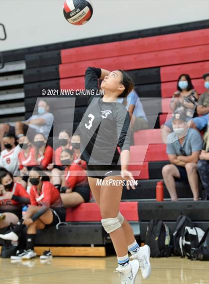 Thumbnail 2 in Villa Park vs. Fullerton (Tustin Tournament) photogallery.
