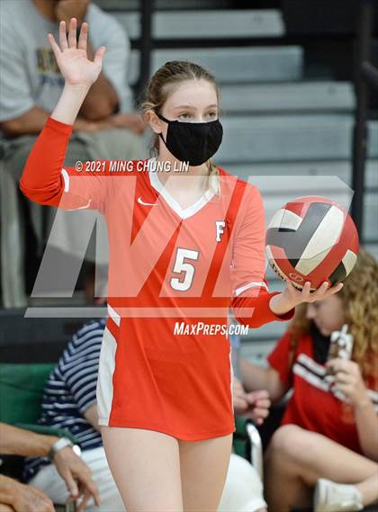 Thumbnail 2 in Villa Park vs. Fullerton (Tustin Tournament) photogallery.
