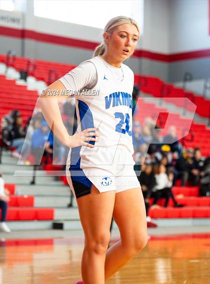 Thumbnail 3 in Bellbrook @ Miamisburg (OHSAA Southwest District Round 1 Sectionals) photogallery.