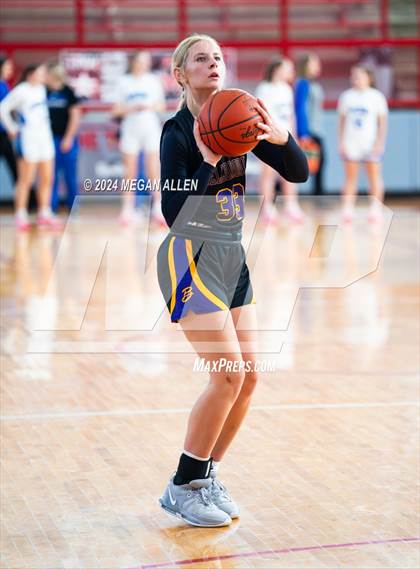 Thumbnail 3 in Bellbrook @ Miamisburg (OHSAA Southwest District Round 1 Sectionals) photogallery.