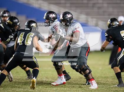 Thumbnail 3 in Lake Highlands vs Plano East photogallery.