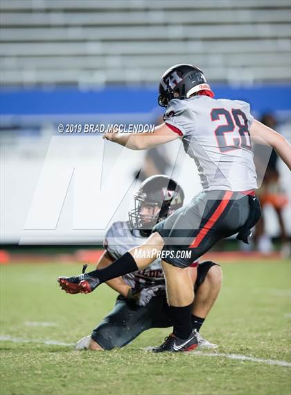 Thumbnail 1 in Lake Highlands vs Plano East photogallery.