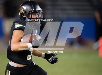 Thumbnail 2 in Lake Highlands vs Plano East photogallery.