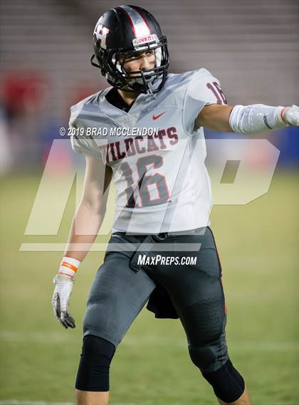 Thumbnail 2 in Lake Highlands vs Plano East photogallery.