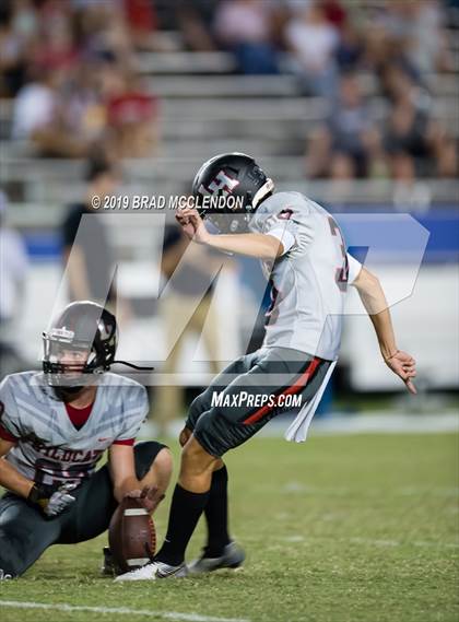 Thumbnail 3 in Lake Highlands vs Plano East photogallery.