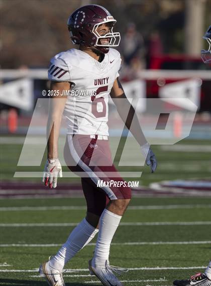 Thumbnail 2 in Tolono Unity vs St. Joseph-Ogden (IHSA 3A State Semifinal) photogallery.