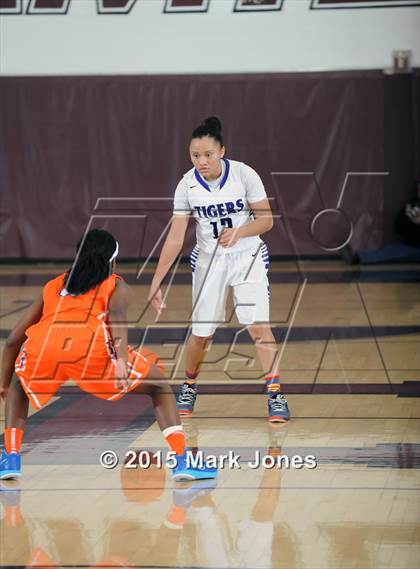 Thumbnail 3 in Millennium vs. Parkview (Nike Tournament of Champions) photogallery.