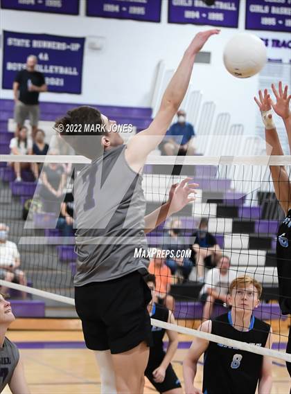 Thumbnail 3 in Horizon Honors @ Northwest Christian (AIA 4A Round 1 Playoff) photogallery.