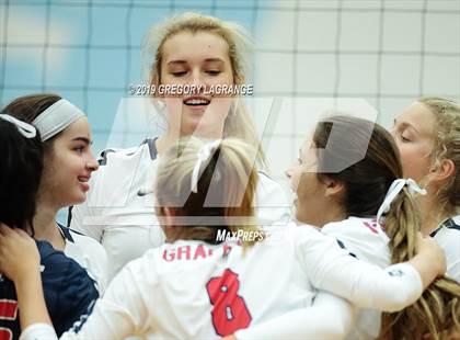 Thumbnail 2 in Red Oak vs Grapevine photogallery.