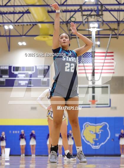 Thumbnail 1 in Siegel @ Brentwood photogallery.