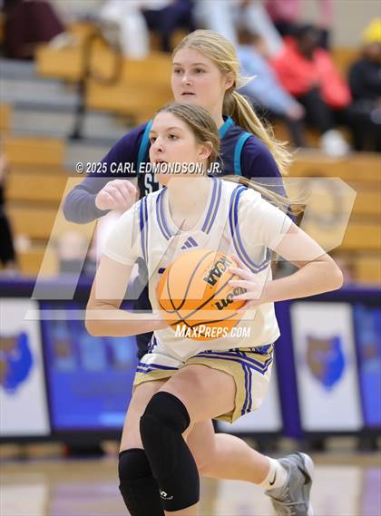 Thumbnail 1 in Siegel @ Brentwood photogallery.