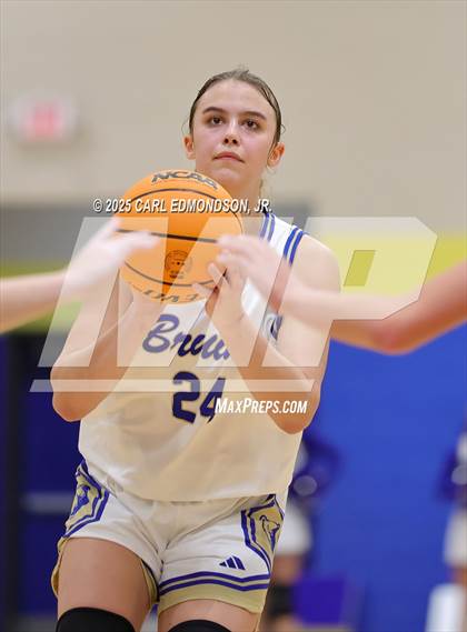Thumbnail 1 in Siegel @ Brentwood photogallery.