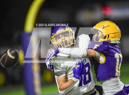 Thumbnail 3 in JV: Sanger @ Farmersville photogallery.