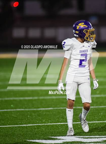 Thumbnail 1 in JV: Sanger @ Farmersville photogallery.