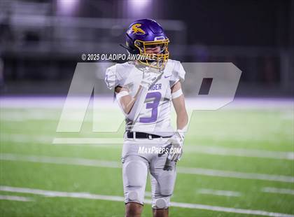 Thumbnail 1 in JV: Sanger @ Farmersville photogallery.