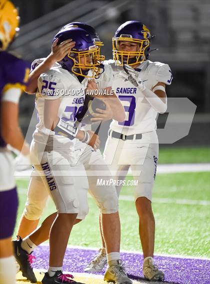 Thumbnail 2 in JV: Sanger @ Farmersville photogallery.