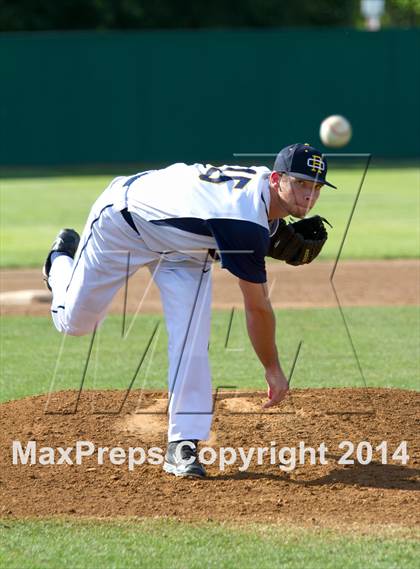 Thumbnail 2 in Oak Ridge vs. Granite Bay photogallery.