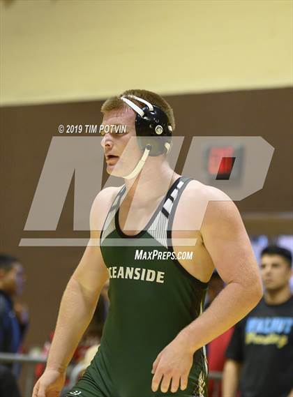 Thumbnail 3 in Battle For The Belt photogallery.