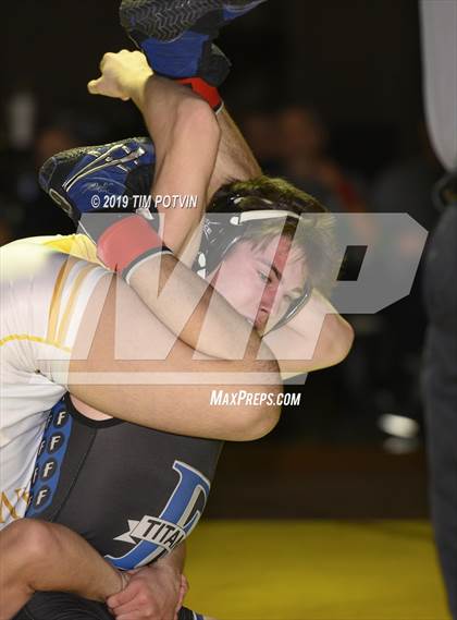 Thumbnail 1 in Battle For The Belt photogallery.