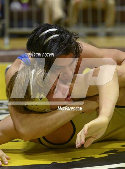 Thumbnail 2 in Battle For The Belt photogallery.