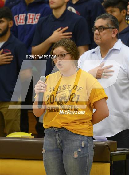 Thumbnail 3 in Battle For The Belt photogallery.