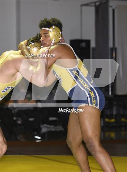 Thumbnail 2 in Battle For The Belt photogallery.