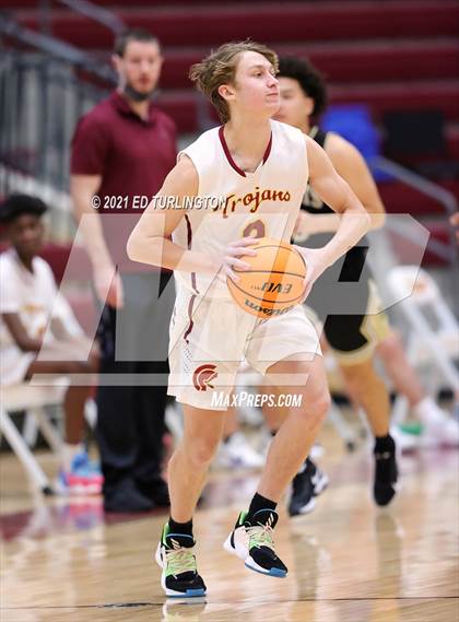 Thumbnail 1 in Sprayberry @ Lassiter photogallery.