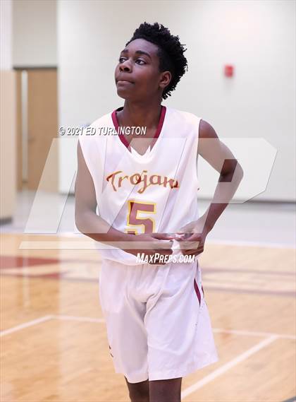 Thumbnail 2 in Sprayberry @ Lassiter photogallery.