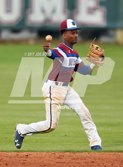 Thumbnail 2 in Grissom @ Huntsville photogallery.