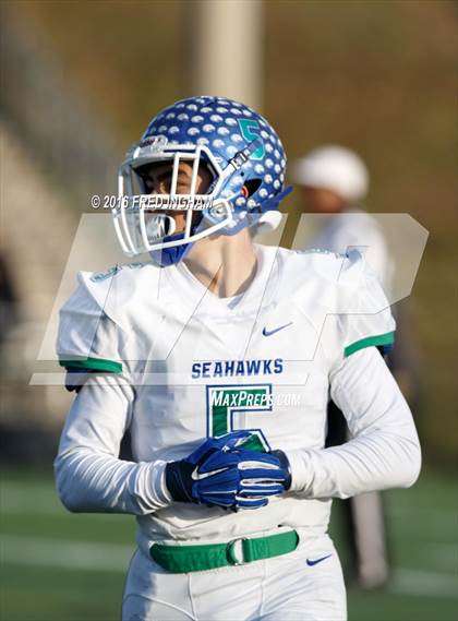 Thumbnail 2 in South Lakes vs. Westfield (VHSL 6A North Region Final) photogallery.