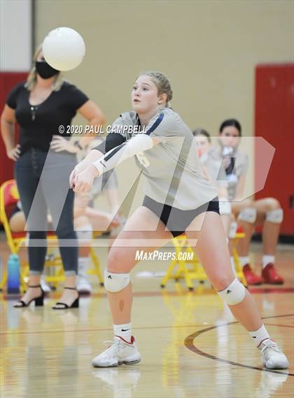 Thumbnail 1 in Pinnacle @ Chaparral photogallery.