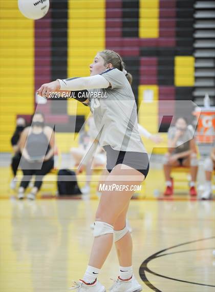Thumbnail 3 in Pinnacle @ Chaparral photogallery.