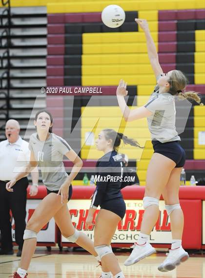 Thumbnail 3 in Pinnacle @ Chaparral photogallery.