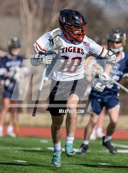 Thumbnail 2 in Mullen @ Lakewood photogallery.