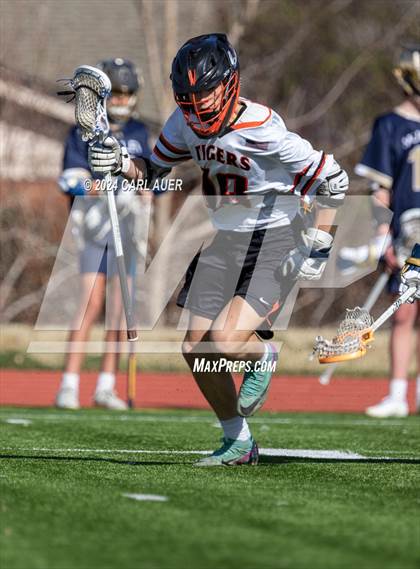 Thumbnail 2 in Mullen @ Lakewood photogallery.