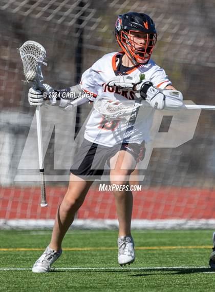 Thumbnail 3 in Mullen @ Lakewood photogallery.