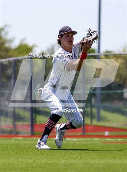 Thumbnail 2 in Marcus @ Allen photogallery.